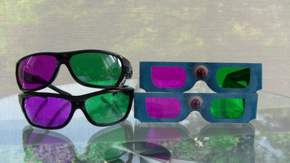 與紙眼鏡比較-1