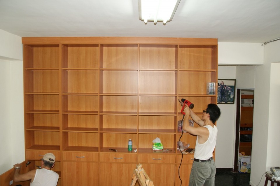 裝潢中(書櫃)