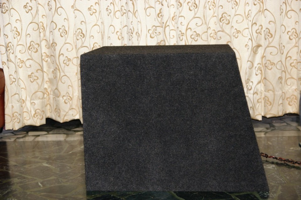 MTX 12吋重低音喇叭右側.jpg