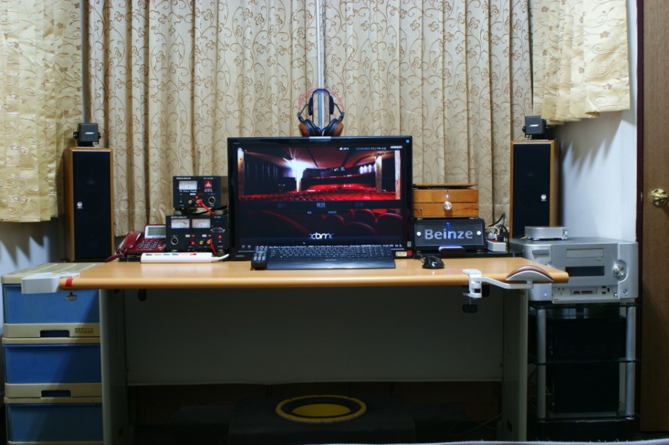 2.1聲道音響 房間 電腦及音響.jpg