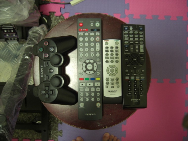 所有控制器來個合照，目前這些就夠了