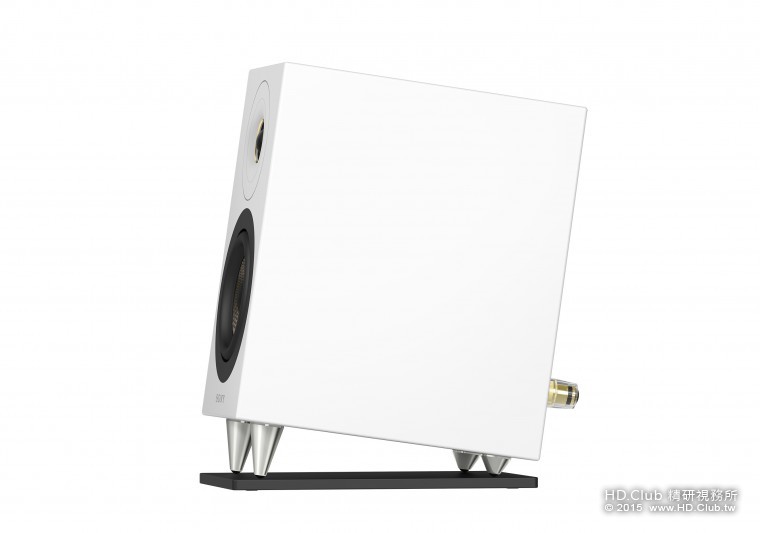 圖5)Sony CAS-1 隨附配備的黃銅角錐和揚聲器底座，可進一步打造近距離聆聽時的最佳音.jpg