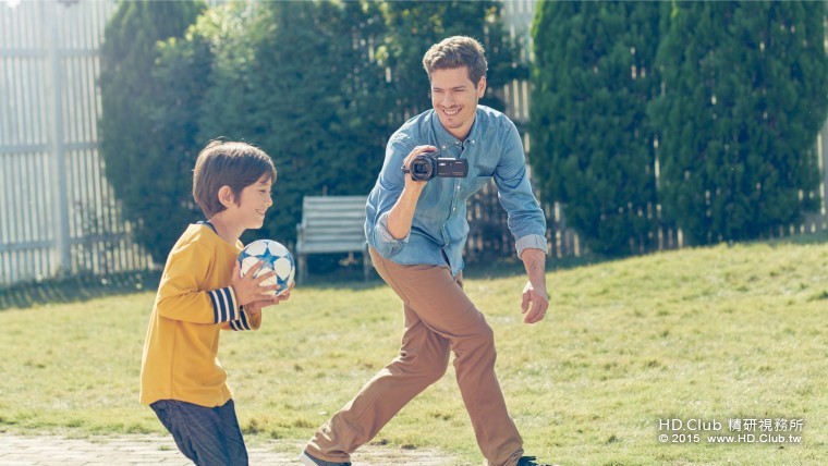 全新4K Handycam情境圖2.jpg