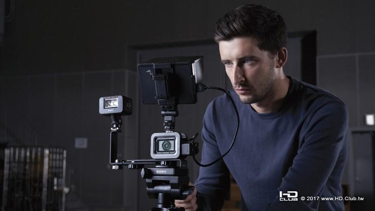 圖3. 搭配運用多款配件融各式拍攝環境，讓攝影師天馬行空的創意能藉由 RX0 拍攝而實現.jpg