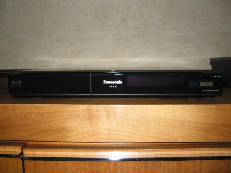 全黑, 不起眼的外表